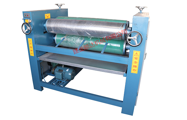 1.1ס245 Four roller glue 
